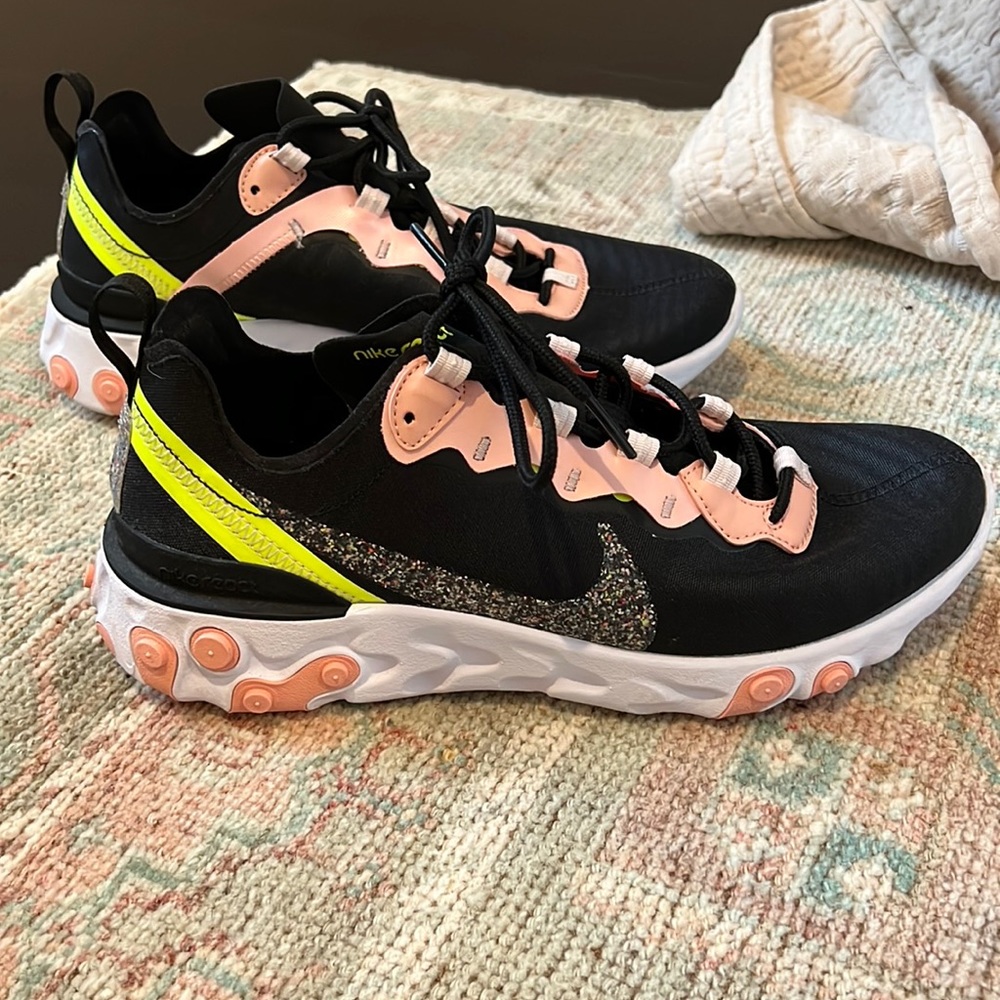 Like New Nike React Sneakers in Black/Pink/Yellow -Womens 10